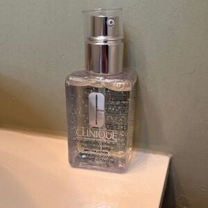 Clinique Dramatically Different Hydrating Jelly NWT